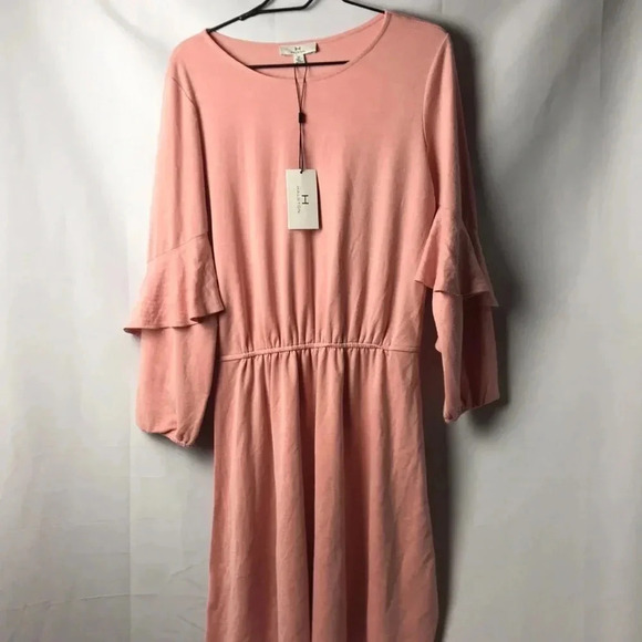 NWT HALSTON DRESS W/ FLOUNCE ALEEVE WOMENS SIZE SMALL PINK QUARTZ COLOR - Picture 3 of 13